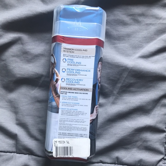 Mission unisex EnduraCool microfiber cooling towel Large -Blue Brand New - Picture 2 of 5